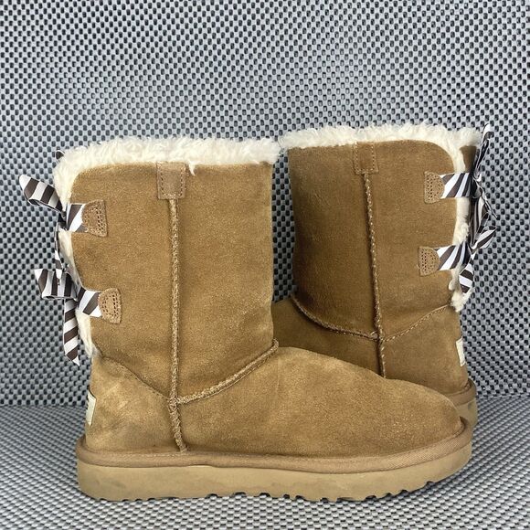 UGG Bailey Bow II Boots Womens Size 5 Brown Leather Sheepskin Pull On Winter - Picture 3 of 9